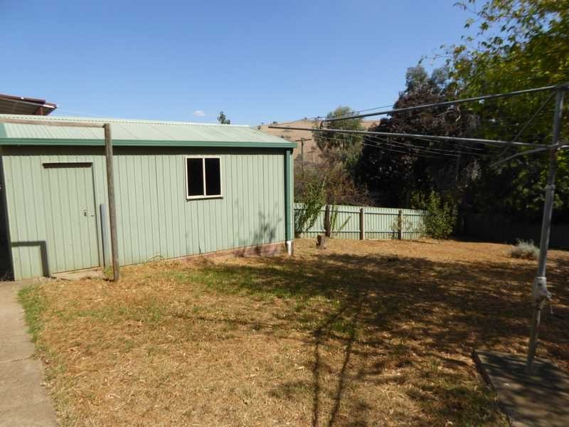 26 Tor Street, Gundagai NSW 2722