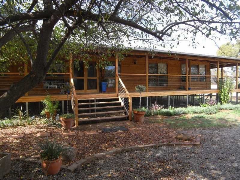 1 Bridge Street, Muttama NSW 2722