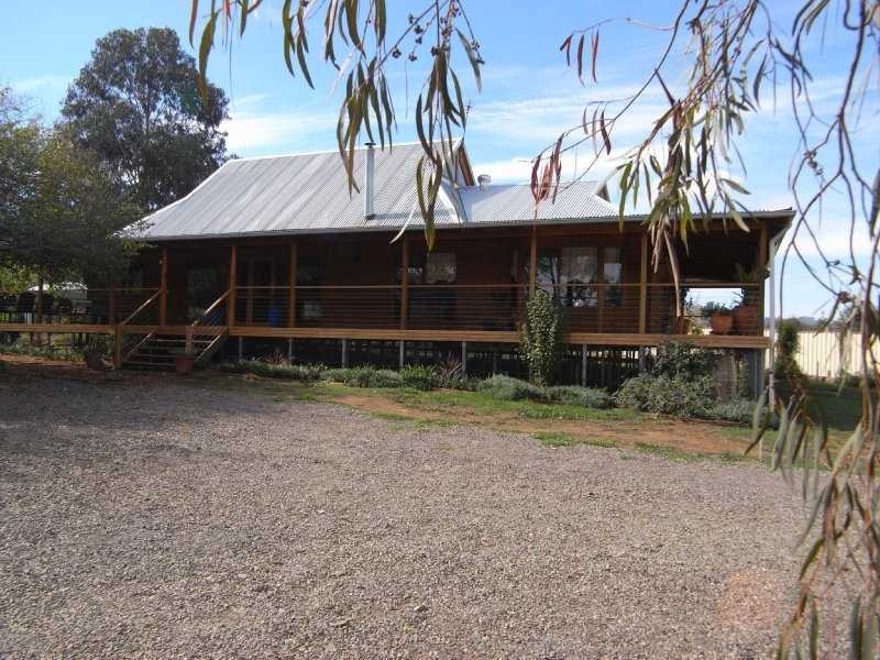 1 Bridge Street, Muttama NSW 2722