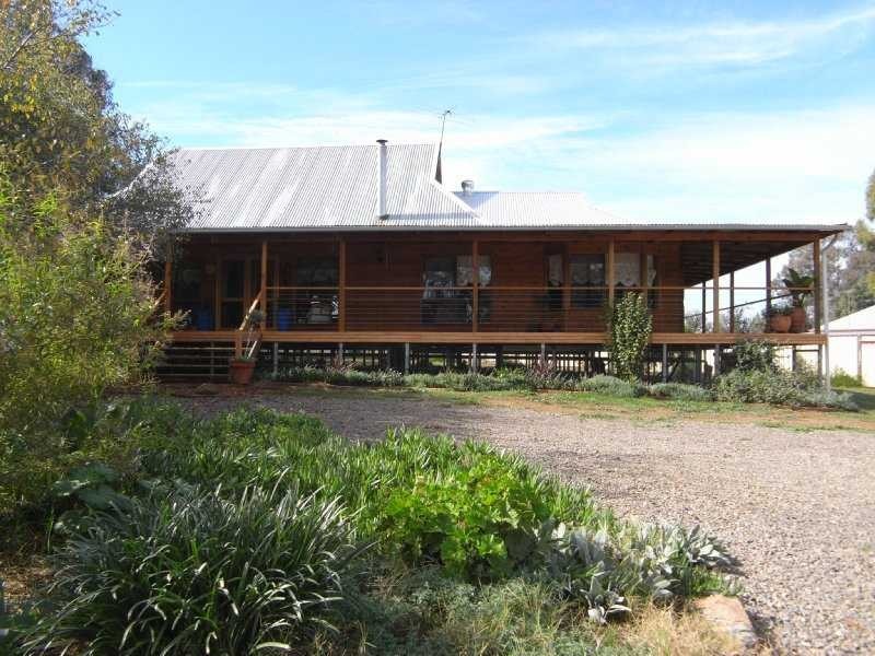 1 Bridge Street, Muttama NSW 2722
