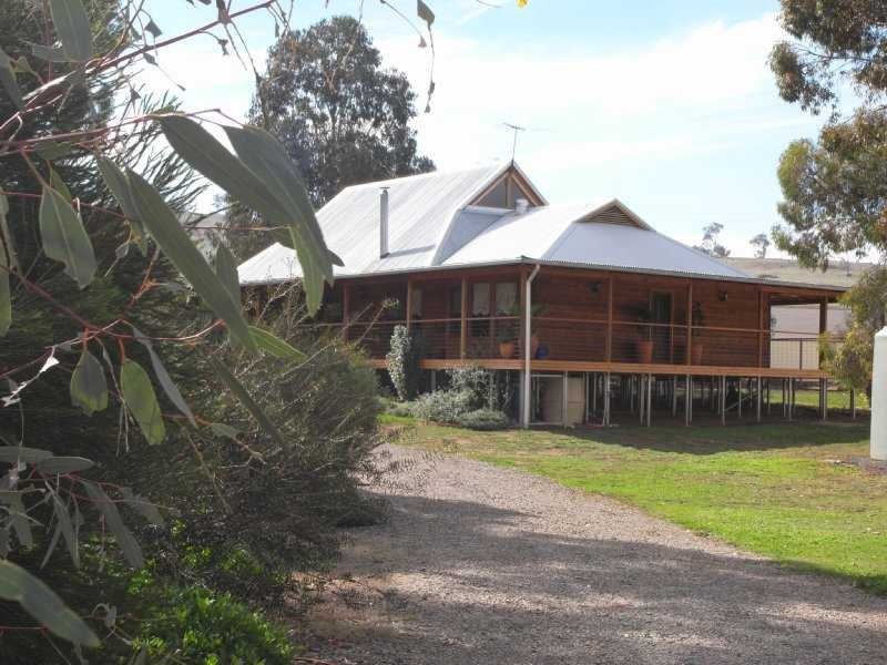1 Bridge Street, Muttama NSW 2722