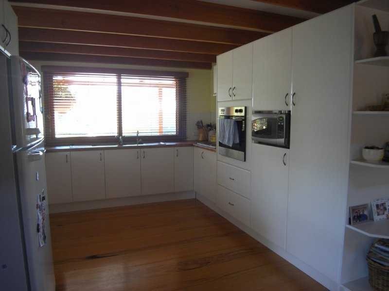 1 Bridge Street, Muttama NSW 2722