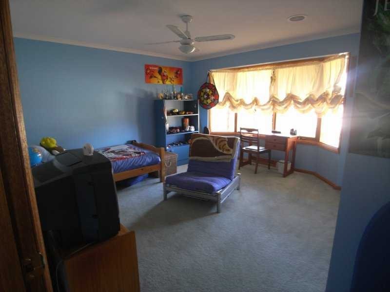 1 Bridge Street, Muttama NSW 2722