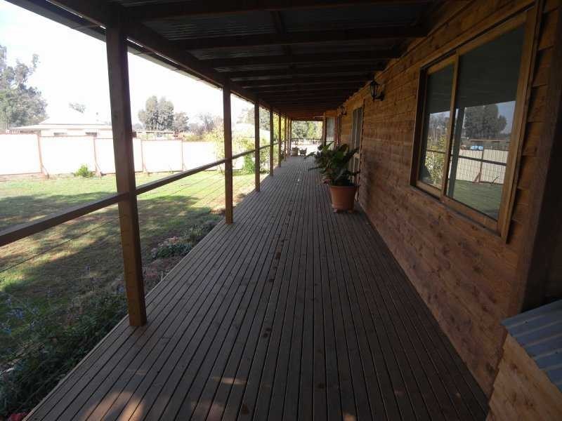 1 Bridge Street, Muttama NSW 2722