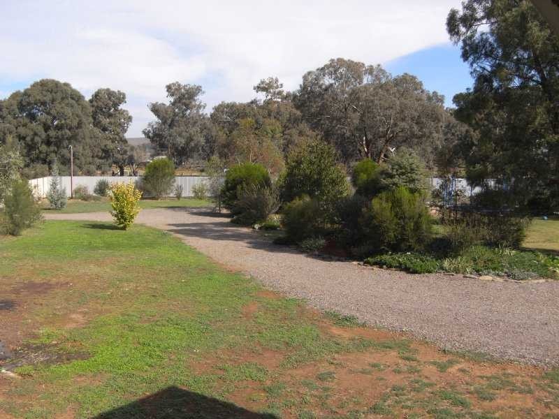 1 Bridge Street, Muttama NSW 2722