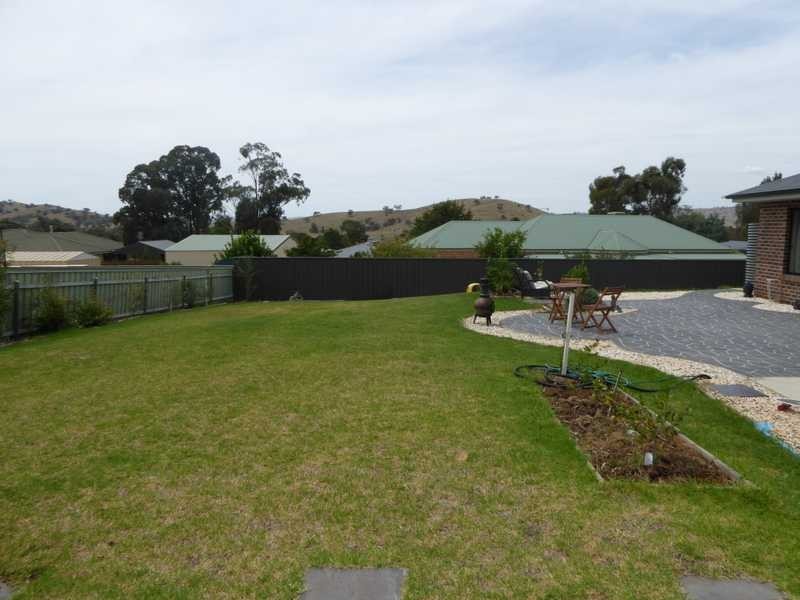 12 Lawson Drive, Gundagai NSW 2722