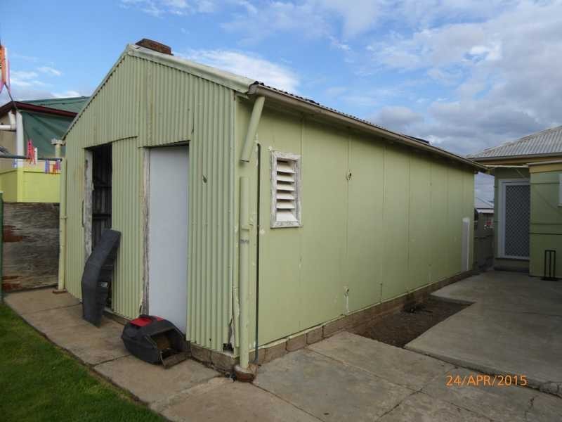 145 Hanley Street, Gundagai NSW 2722