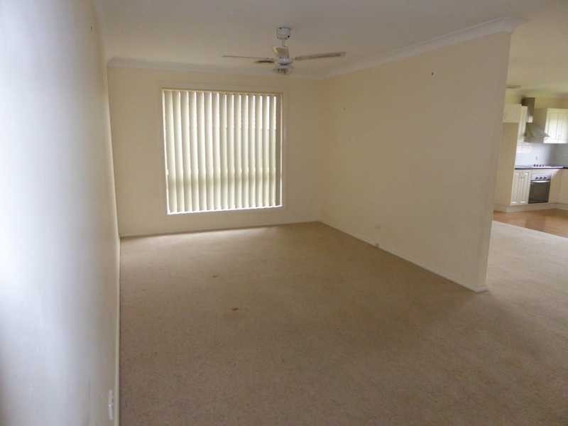 140 West Street, Gundagai NSW 2722