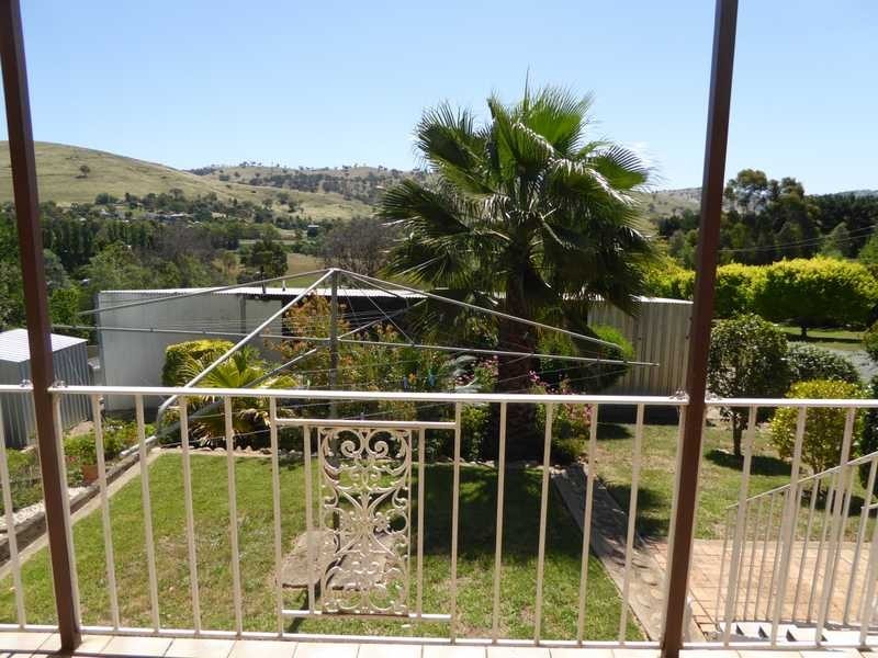 22 Tor Street, Gundagai NSW 2722