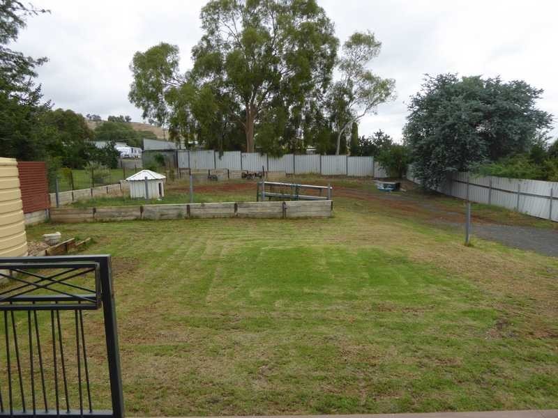 19 O’Hagan Street, Gundagai NSW 2722