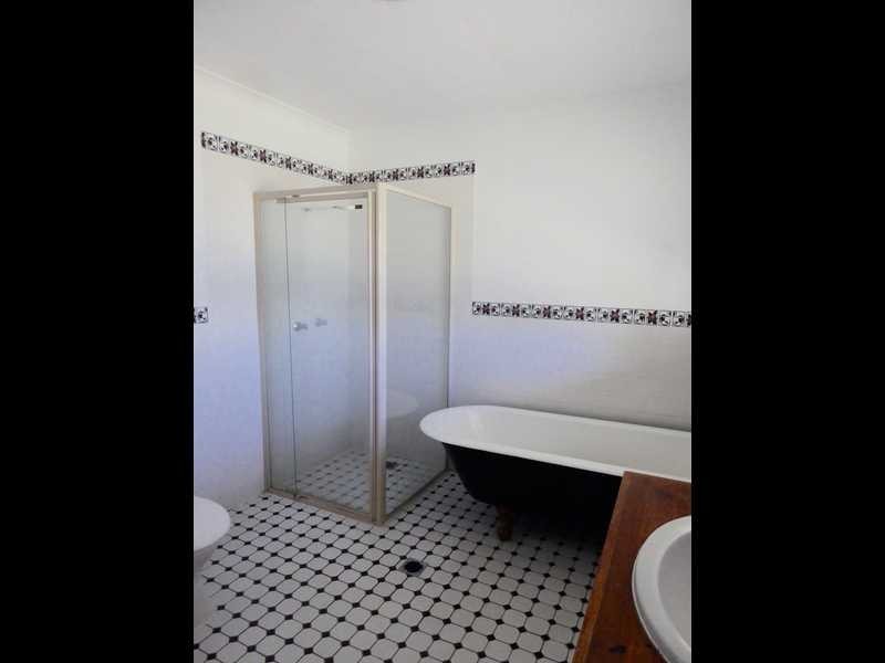 59 Mount Street, Gundagai NSW 2722