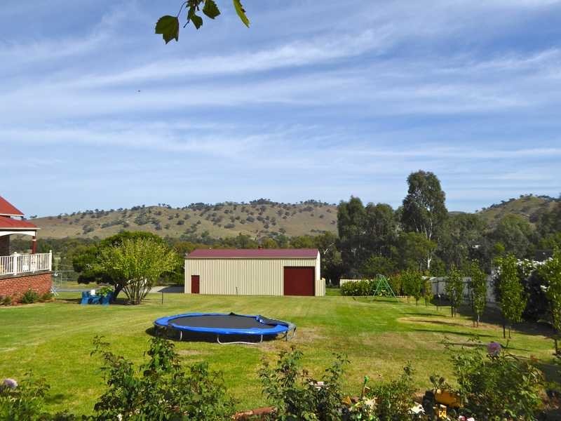 59 Mount Street, Gundagai NSW 2722