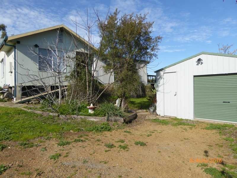 75 Mount Street, Gundagai NSW 2722