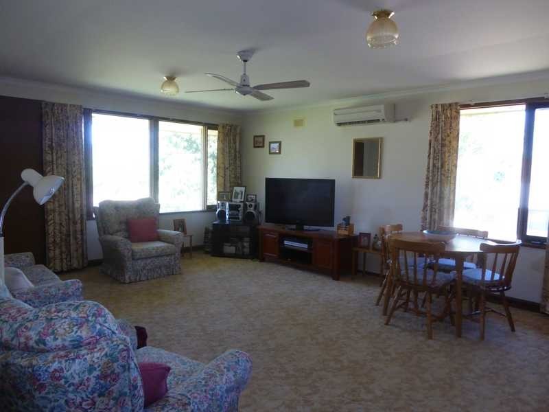46 luke Street, Gundagai NSW 2722
