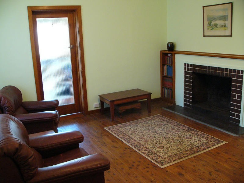 26 Byron Street, Gundagai NSW 2722