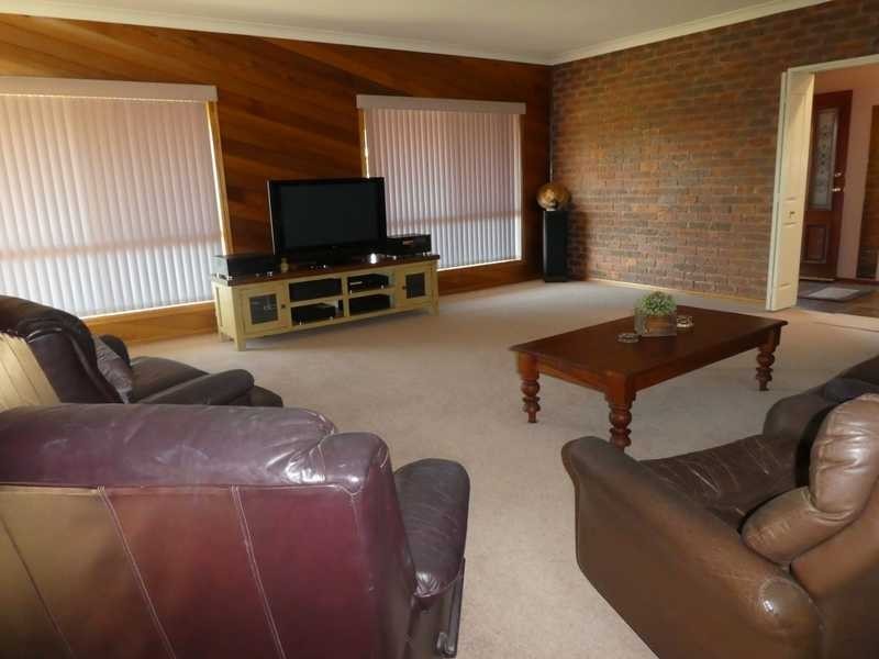 45 Mount Street, Gundagai NSW 2722