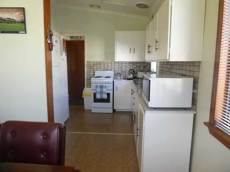 19 Francis Avenue, Gundagai NSW 2722