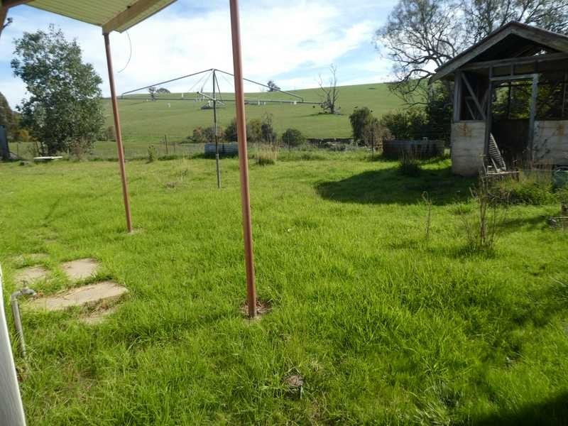 64 Redhill  Road, Adjungbilly NSW 2727