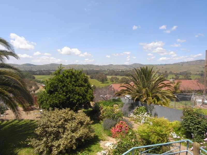 19 Virgil Street, Gundagai NSW 2722