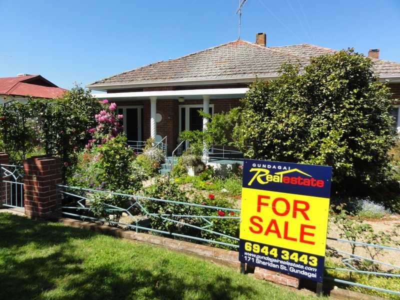 19 Virgil Street, Gundagai NSW 2722