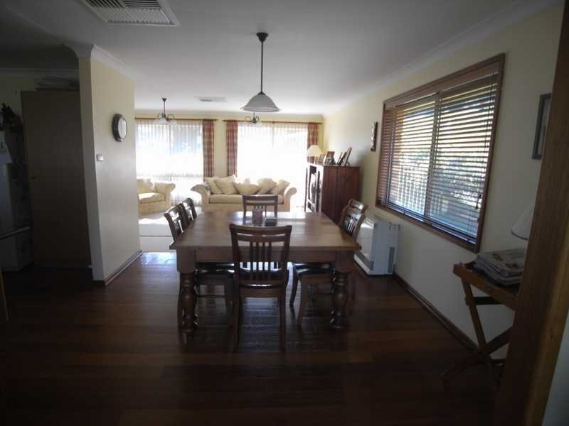 112 Hanley Street, Gundagai NSW 2722