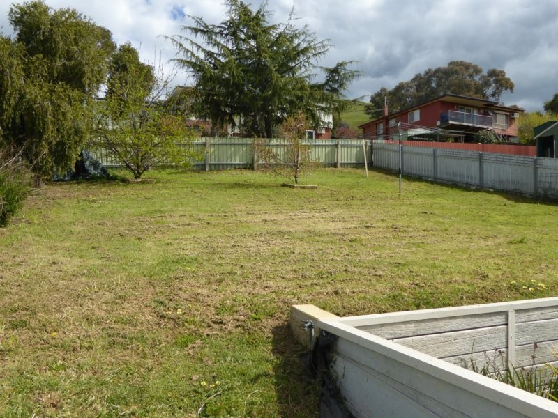 180 Punch Street, Gundagai NSW 2722