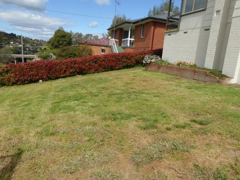 180 Punch Street, Gundagai NSW 2722