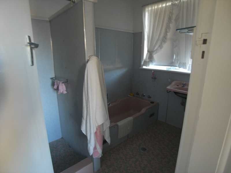 147 Punch Street, Gundagai NSW 2722