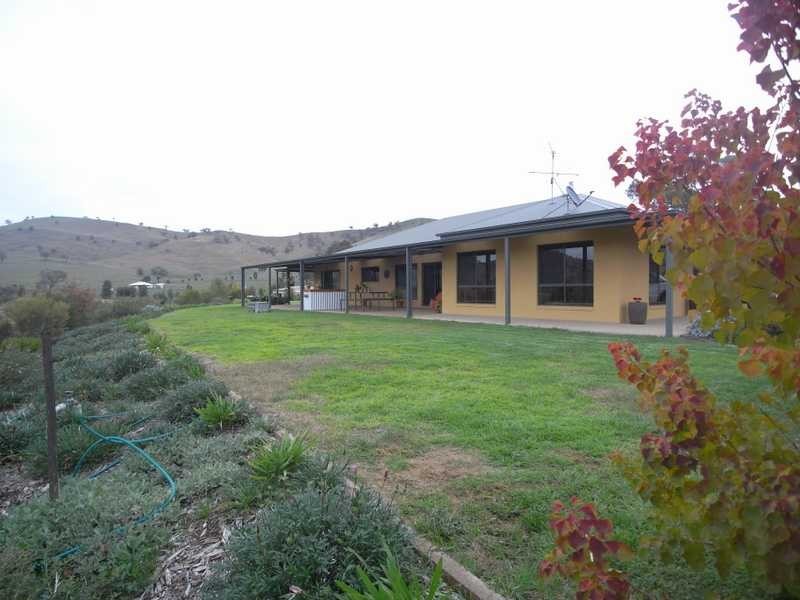 38 Happy Valley Road, Gundagai NSW 2722