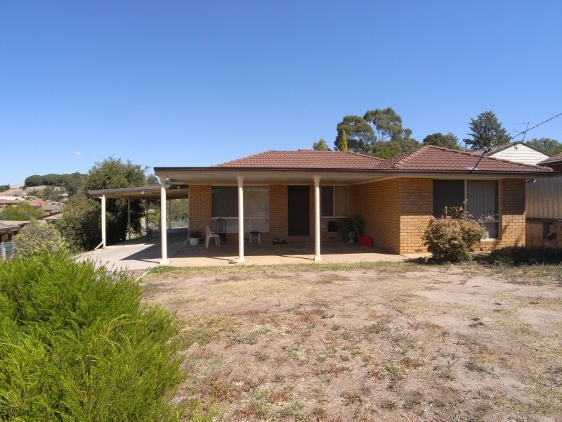 112 William Street, Gundagai NSW 2722