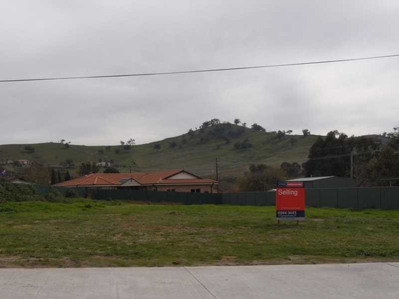 142 West Street, Gundagai NSW 2722