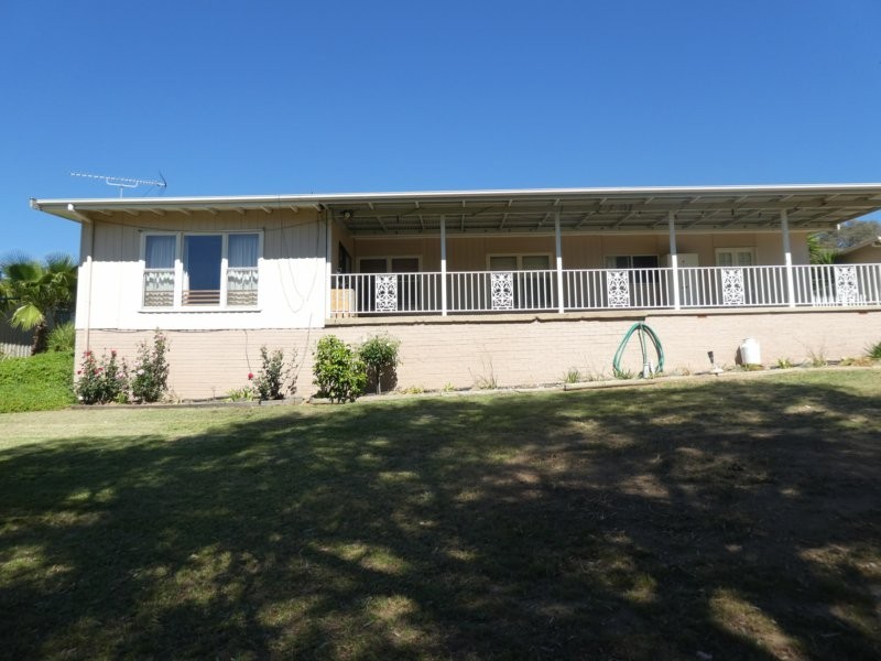73 Eagle Street, Gundagai NSW 2722