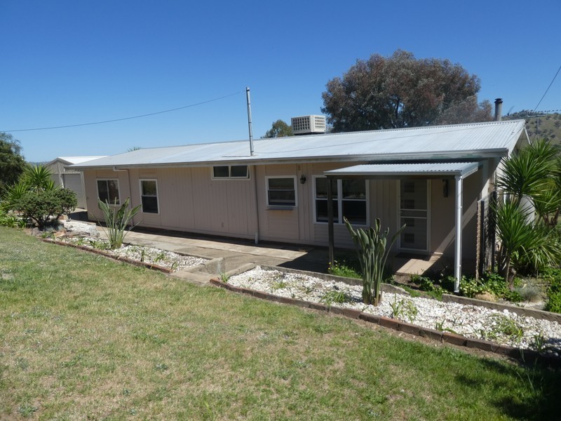73 Eagle Street, Gundagai NSW 2722