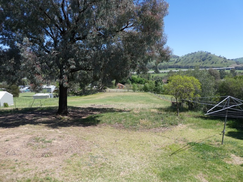 73 Eagle Street, Gundagai NSW 2722