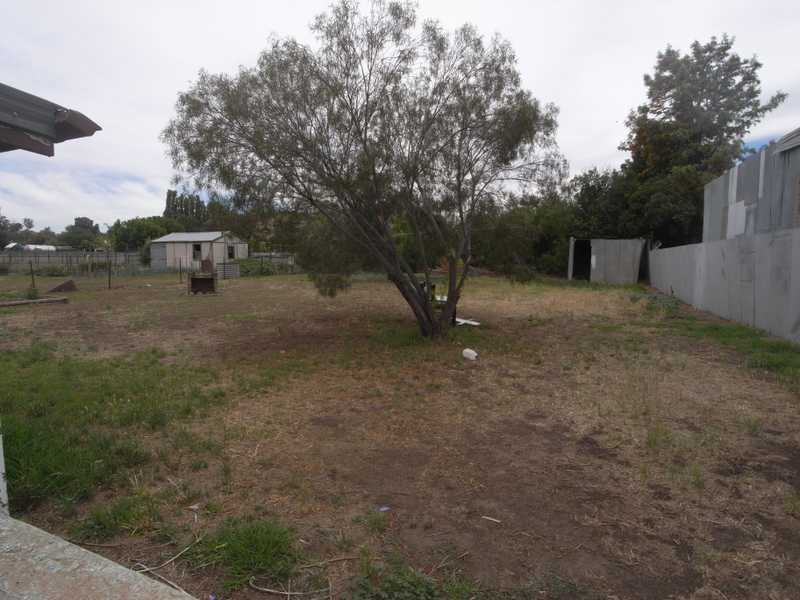 143 Punch Street, Gundagai NSW 2722