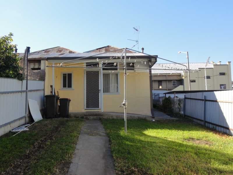 6 Kitchener Street, Gundagai NSW 2722