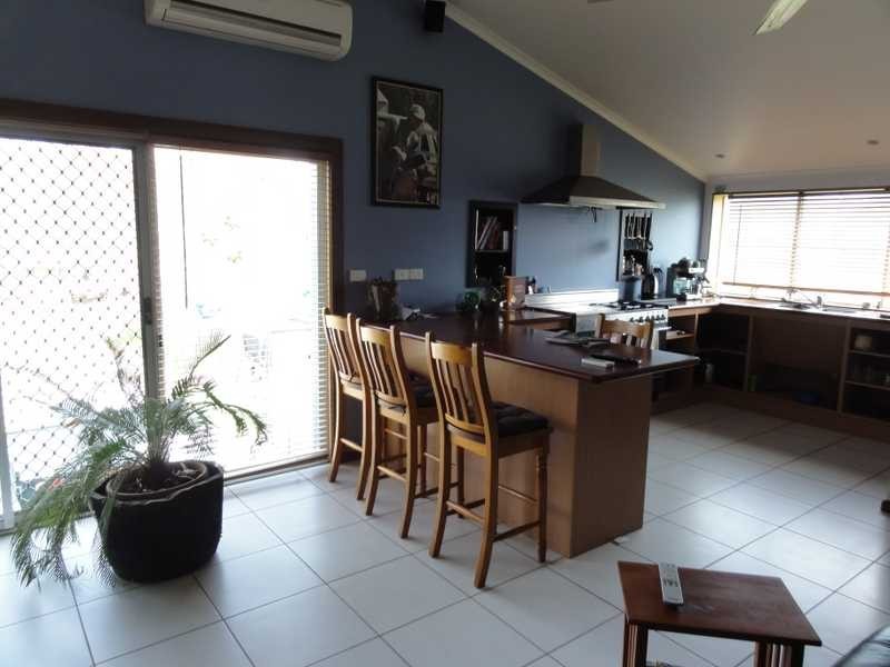 132 Mount Street, Gundagai NSW 2722