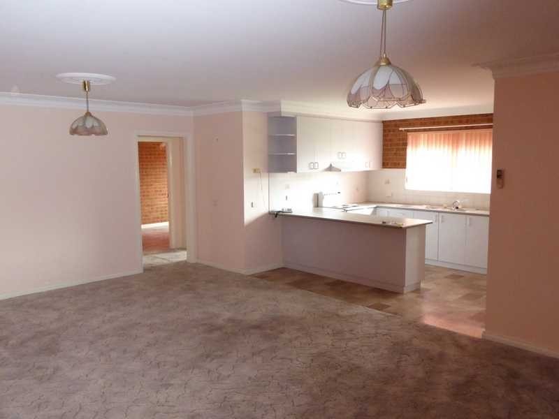 Unit 11/117 Punch Street, Gundagai NSW 2722