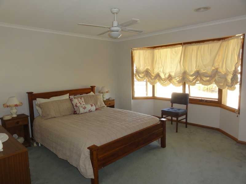 1 Bridge Street, Muttama NSW 2722
