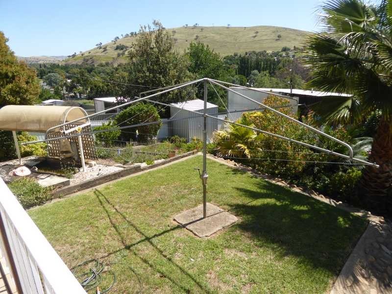 22 Tor Street, Gundagai NSW 2722