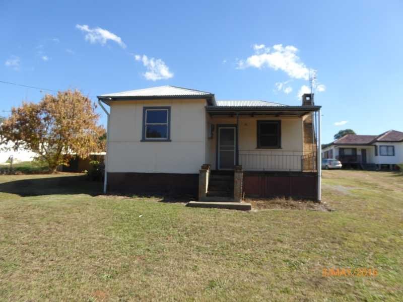 12 Dodd Street, Gundagai NSW 2722