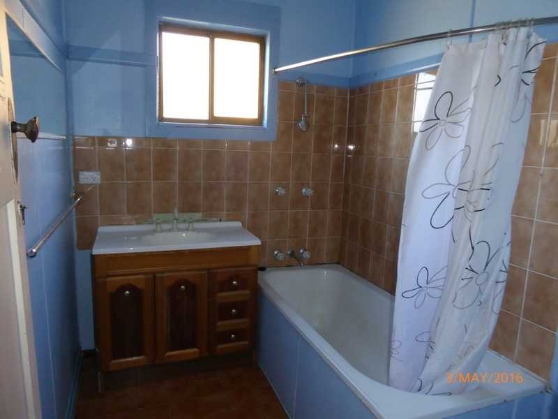 12 Dodd Street, Gundagai NSW 2722