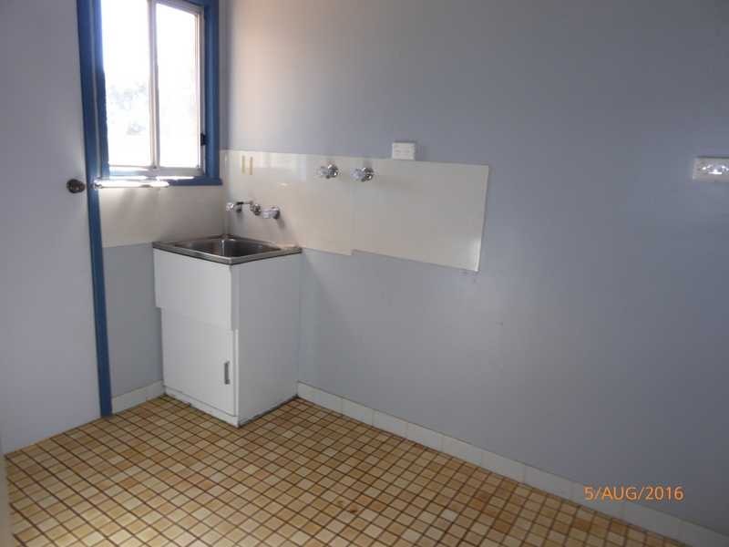 18 Mount Street, Gundagai NSW 2722