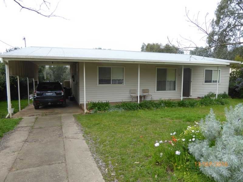 30 Tumut Street,, Gundagai NSW 2722
