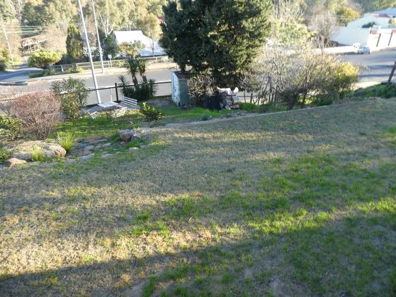 6 Virgil Street, Gundagai NSW 2722