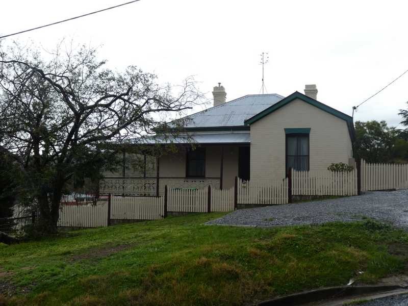 6 Virgil Street, Gundagai NSW 2722