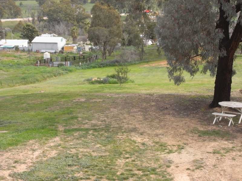 73 Eagle Street, Gundagai NSW 2722