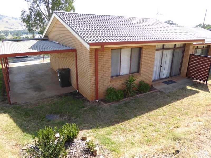 Unit 2/31 Tom Street, Gundagai NSW 2722
