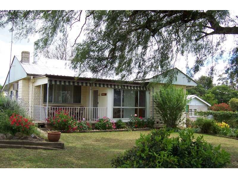 9 Parkes Street, Gundagai NSW 2722