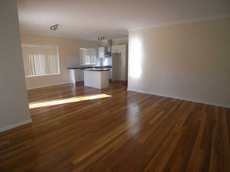 Unit 8/127 Hanley Street, Gundagai NSW 2722